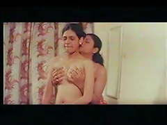 INDIAN AUNTY BATH